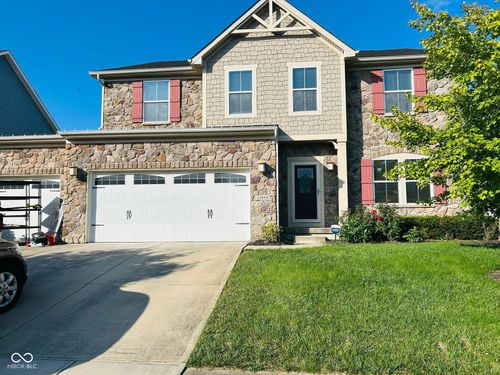 11939 Eaglerun Way, Zionsville, IN, 46077-4618 | Card Image