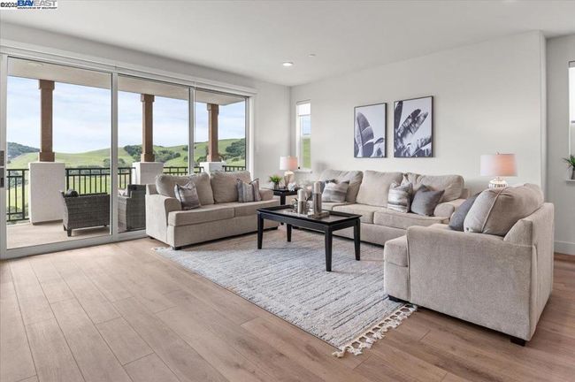 1194 Mateo Miller Cir, House other with 4 bedrooms, 4 bathrooms and 4 parking in San Ramon CA | Image 9