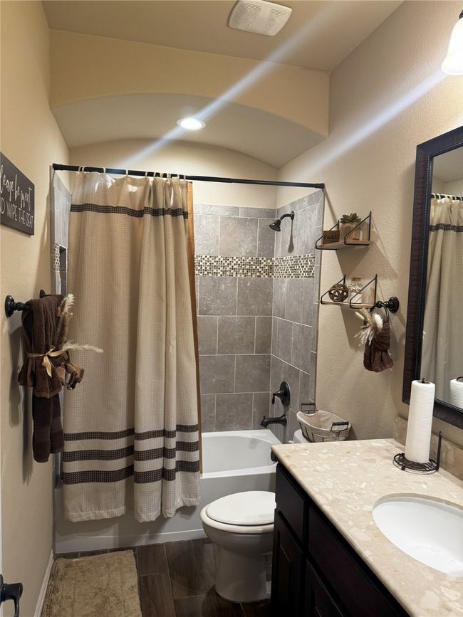 Full 2nd bathroom with vanity and shower / bath combo | Image 16