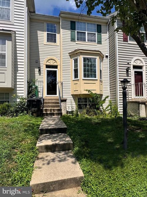 940 Dunloring Ct, Upper Marlboro, MD, 20774-5779 | Card Image