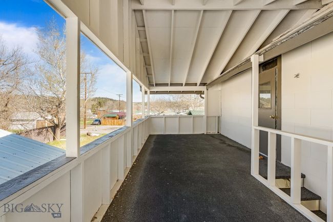 8 Division St N, House other with 8 bedrooms, 3 bathrooms and null parking in Reed Point MT | Image 25