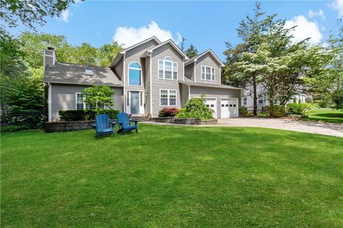 134 Wickham Rd, North Kingstown, RI, 02852-3505 | Card Image