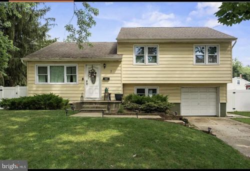7 Tinker Dr, MOUNT HOLLY, NJ, 08060-1133 | Card Image