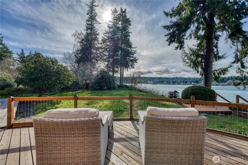 2735 Marine Dr, Bremerton, WA, 98312-2041 | Card Image