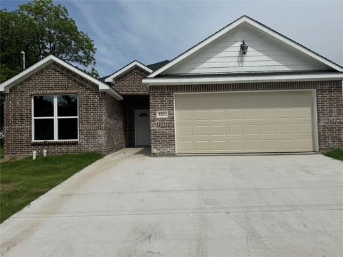 1311 Wright St, Greenville, TX, 75401-2654 | Card Image
