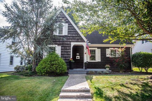 124 Maple Ave, HERSHEY, PA, 17033-1546 | Card Image