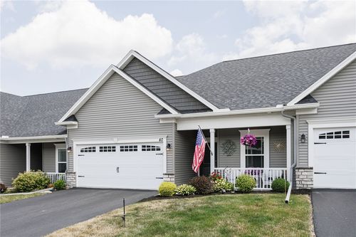 40 Cedar Cove Trl, Gates, NY, 14606-4382 | Card Image