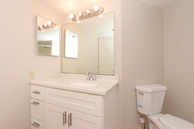 103 - 1540 Se Royal Green Cir, Condo with 2 bedrooms, 2 bathrooms and null parking in Port St. Lucie FL | Image 18