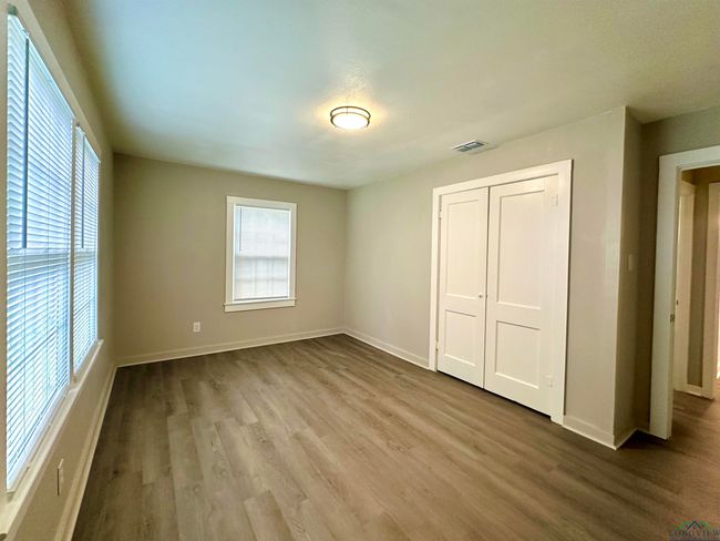 1407 E Us Highway 80, House other with 2 bedrooms, 1 bathrooms and null parking in White Oak TX | Image 17