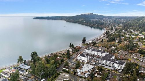 309-5120 Cordova Bay Rd, Victoria, BC, V8Y2K5 | Card Image