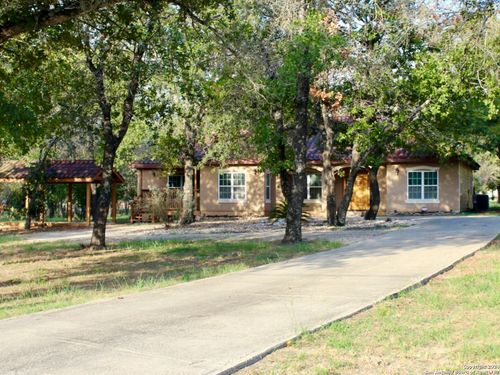 138 County Road 6874, Natalia, TX, 78059 | Card Image