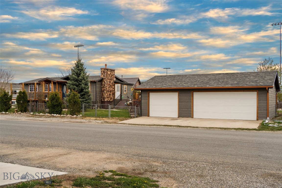 Residential in Townsend 5