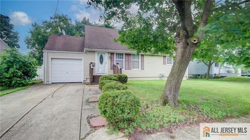 24 Mercury Cir, South Amboy, NJ, 08879-2413 | Card Image