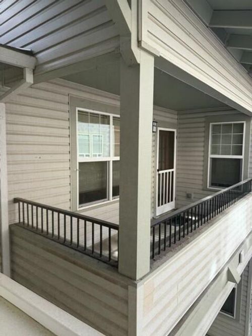 939 Mountain Meadows Cir, Ashland, OR, 97520-9117 | Card Image