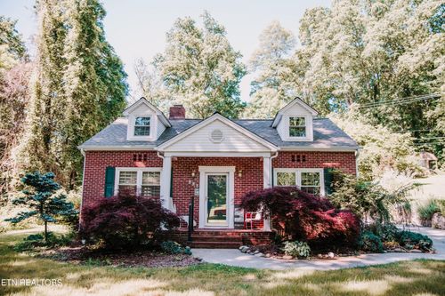 126 Orchard Rd, Norris, TN, 37828-3056 | Card Image