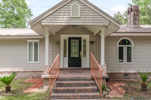 26237 Crown Dr, Ponchatoula, LA, 70454-5861 | Card Image