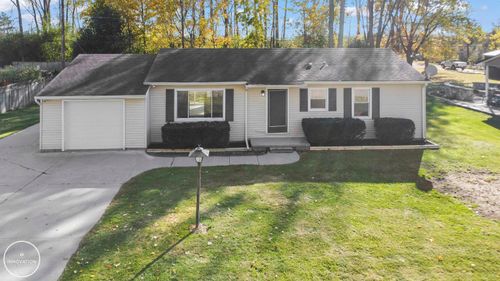 125 Clark St, Yale, MI, 48097-3303 | Card Image