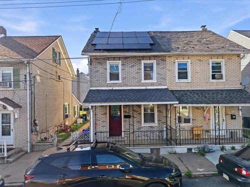226 Church St, CATASAUQUA, PA, 18032-2539 | Card Image