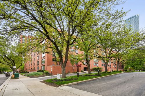 201-1115 S Plymouth Ct, Chicago, IL, 60605-2027 | Card Image