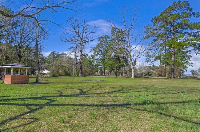 347 Texas State Highway 63 W, House other with 3 bedrooms, 2 bathrooms and null parking in Jasper TX | Image 19