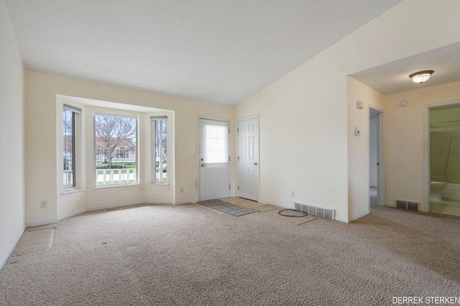 9415 Southwind Dr, House other with 3 bedrooms, 2 bathrooms and null parking in Zeeland MI | Image 6