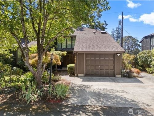 7416 84th Street Ct Sw, Lakewood, WA, 98498-6386 | Card Image
