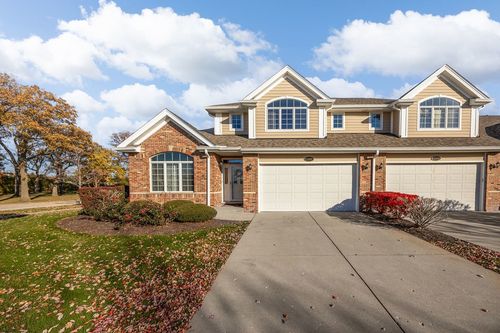 1343 Camelot Ln, Lemont, IL, 60439-8515 | Card Image