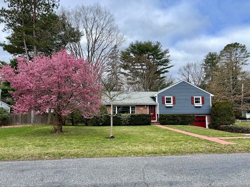 105 Parker Rd, Wellesley, MA, 02482-2231 | Card Image