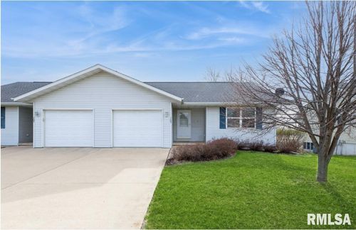 b-709 W Farmland Dr, Maquoketa, IA, 52060-3361 | Card Image