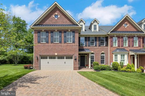 77 Elfreths Ct, NEWTOWN, PA, 18940-1150 | Card Image