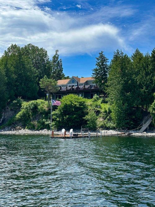 25 Cavendish Cove Rd, South Hero, VT, 05486-4006 | Card Image
