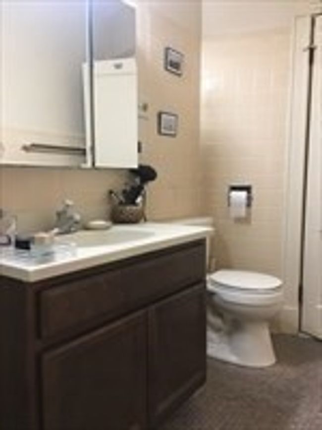 2 - 141 Winsor Ave, Condo with 2 bedrooms, 1 bathrooms and 2 parking in Watertown MA | Image 15