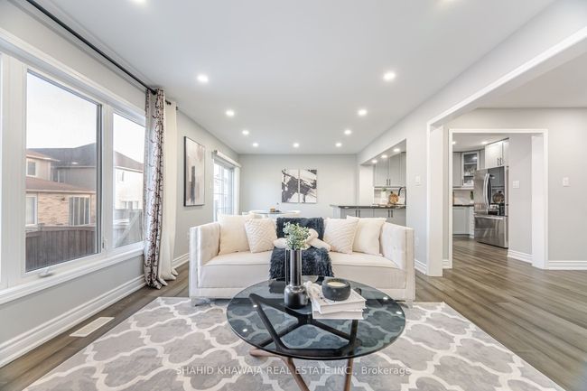 458 Pozbou Cres, House other with 6 bedrooms, 4 bathrooms and 2 parking in Milton ON | Image 11