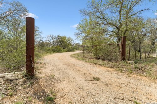 174 Adcock Ln, Somerset, TX, 78069-4706 | Card Image