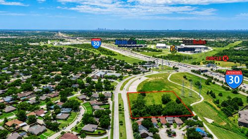 955 Northwest Dr, Mesquite, TX, 75150 | Card Image