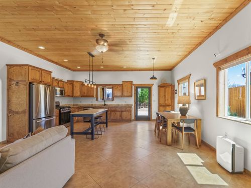 211 Las Olas Dr, Taos, NM, 87571-7129 | Card Image