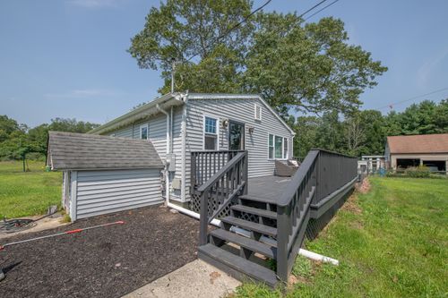719 Ekonk Hill Rd, Voluntown, CT, 06384-1122 | Card Image