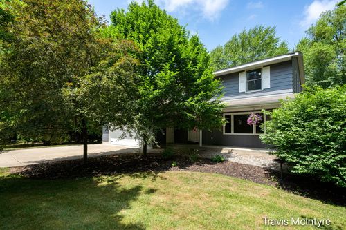 8435 Whispering Pine Court, Zeeland Charter Township, MI, 49464 | Card Image