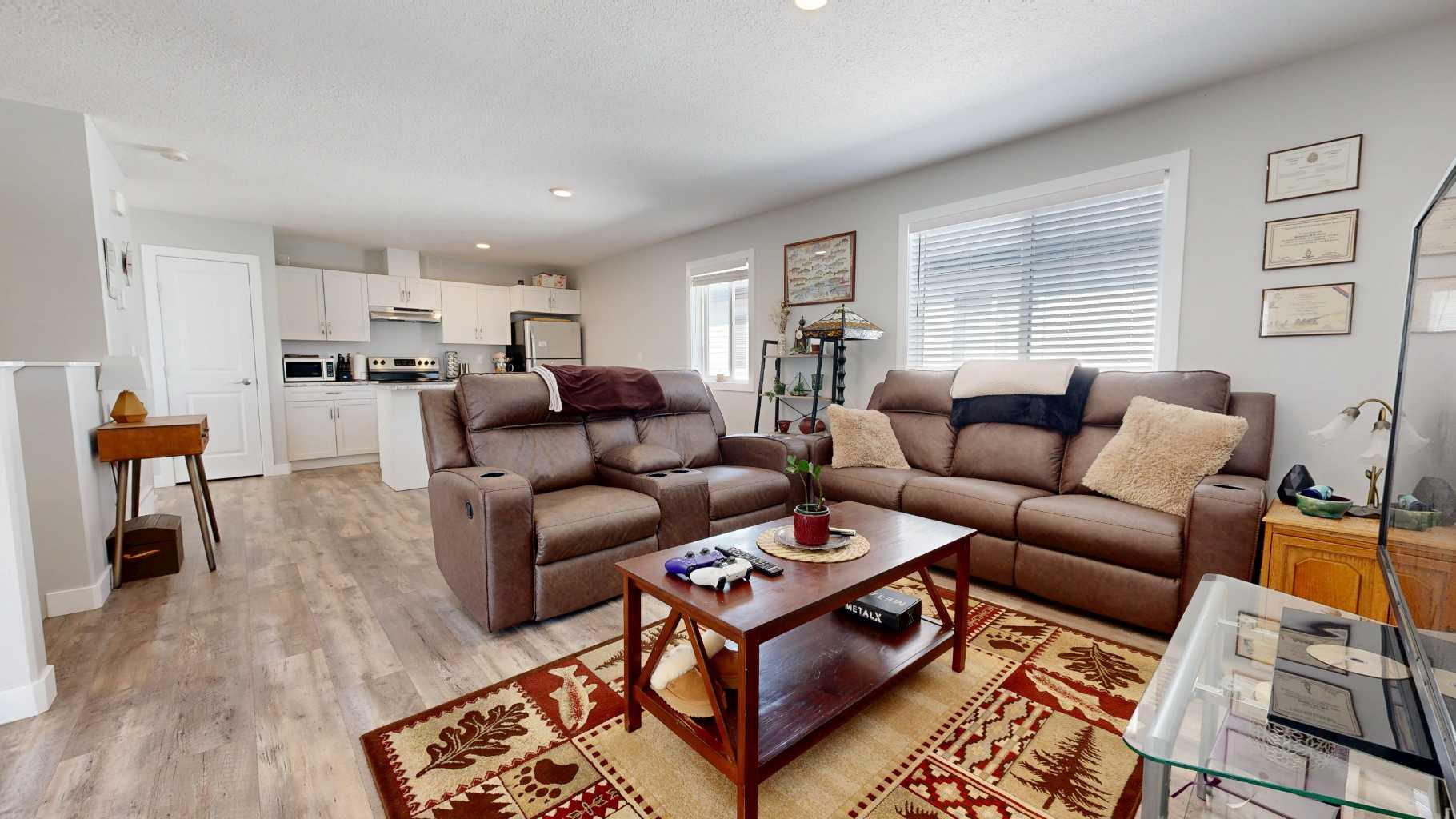 Residential in Clairmont 5