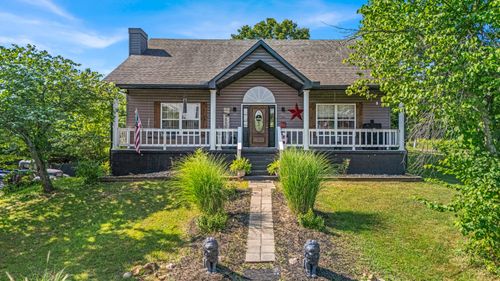 105 Pennycuick Dr, Mountain View, MO, 65548-9227 | Card Image