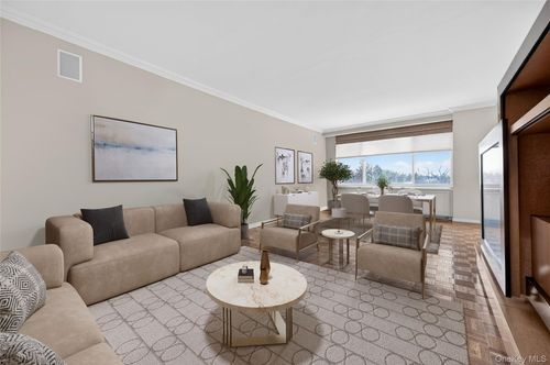 601-100 Hilton Ave, Hempstead, NY, 11550-2129 | Card Image