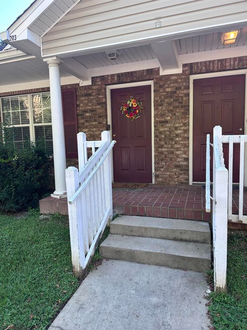 apt-203-2740 W Tharpe St, Tallahassee, FL, 32303-8525 | Card Image