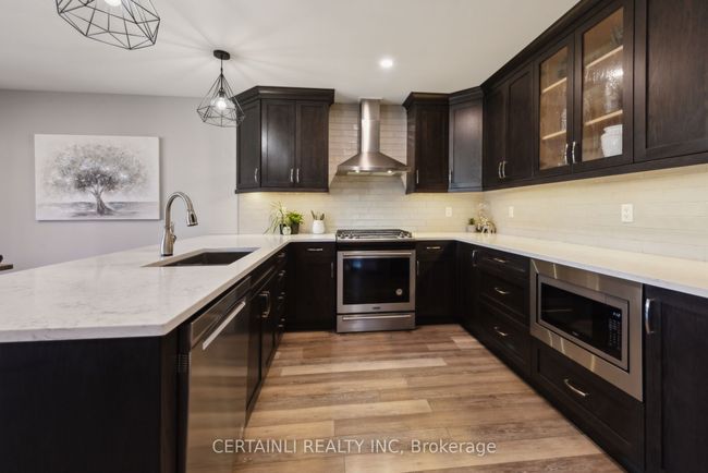 8924 Morris St, House other with 3 bedrooms, 3 bathrooms and 6 parking in Iona Station ON | Image 12