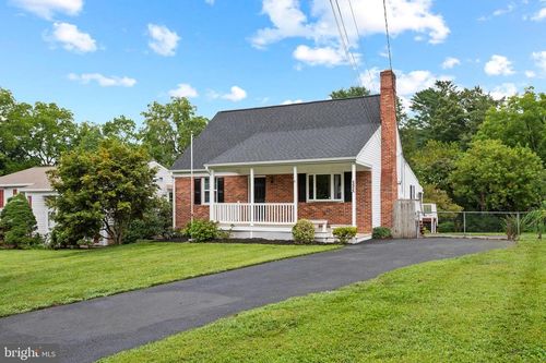 104 Glenmoore Ave, COCKEYSVILLE, MD, 21030-2412 | Card Image