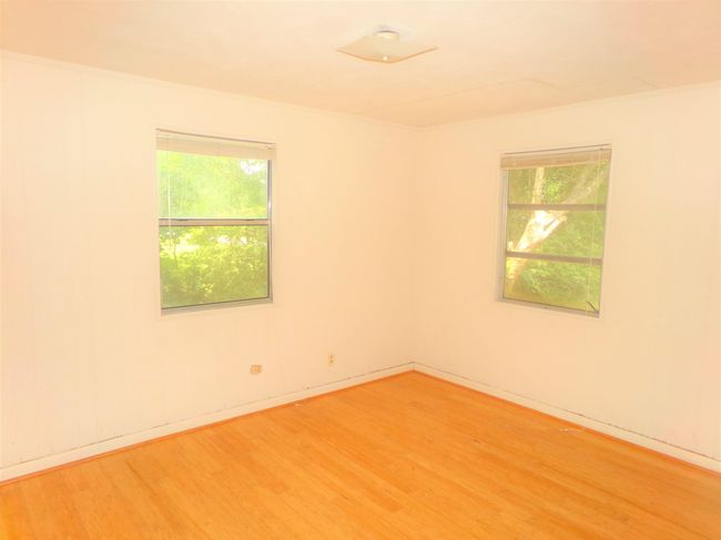 906 Ne 1 St St, House other with 3 bedrooms, 2 bathrooms and null parking in Havana FL | Image 9