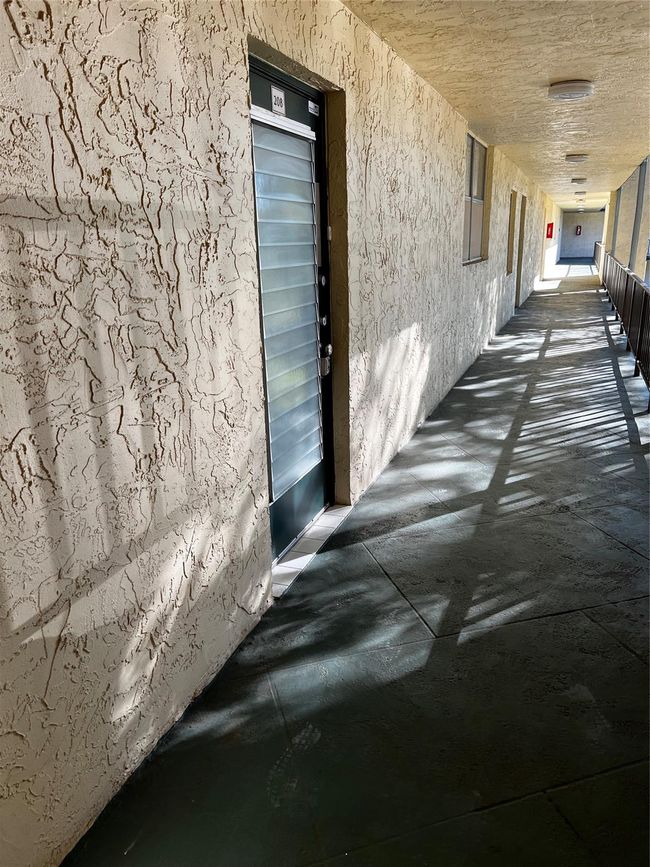 APT-209 - 9070 Lime Bay Blvd, Condo with 1 bedrooms, 2 bathrooms and null parking in Tamarac FL | Image 24