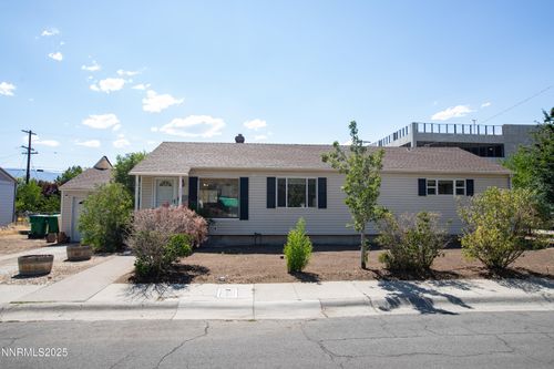 961 Wilkinson Ave, Reno, NV, 89502-2635 | Card Image