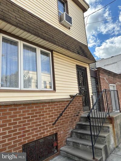 2711 E Thompson Street, Townhouse with 3 bedrooms, 1 bathrooms and null parking in PHILADELPHIA PA | Image 3