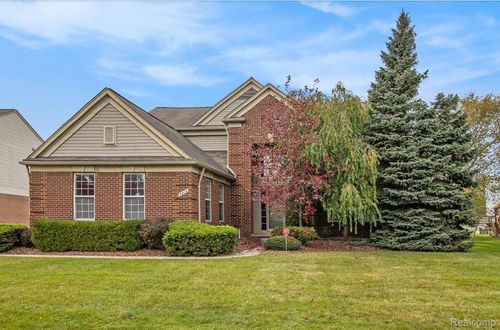 3410 Niagara Ave, Canton, MI, 48188-8601 | Card Image