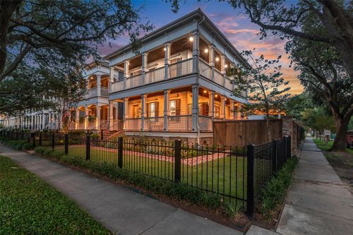 340 W 17th St, Houston, TX, 77008-3902 | Card Image